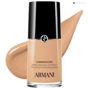 Armani Beauty Luminous Silk Natural Glow Blurring Liquid Foundation | 4.5 | NEW